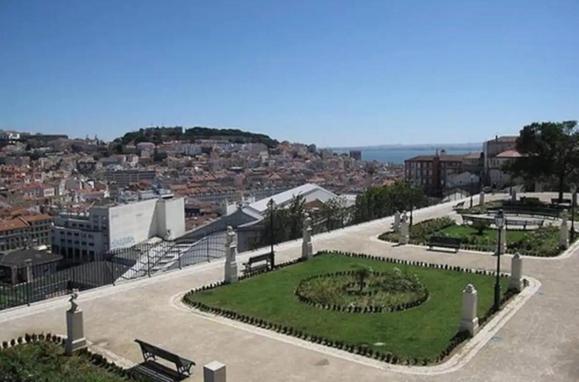 The Luxurious 3Bedroom Apartment In Principe Real - 3D Lisboa المظهر الخارجي الصورة